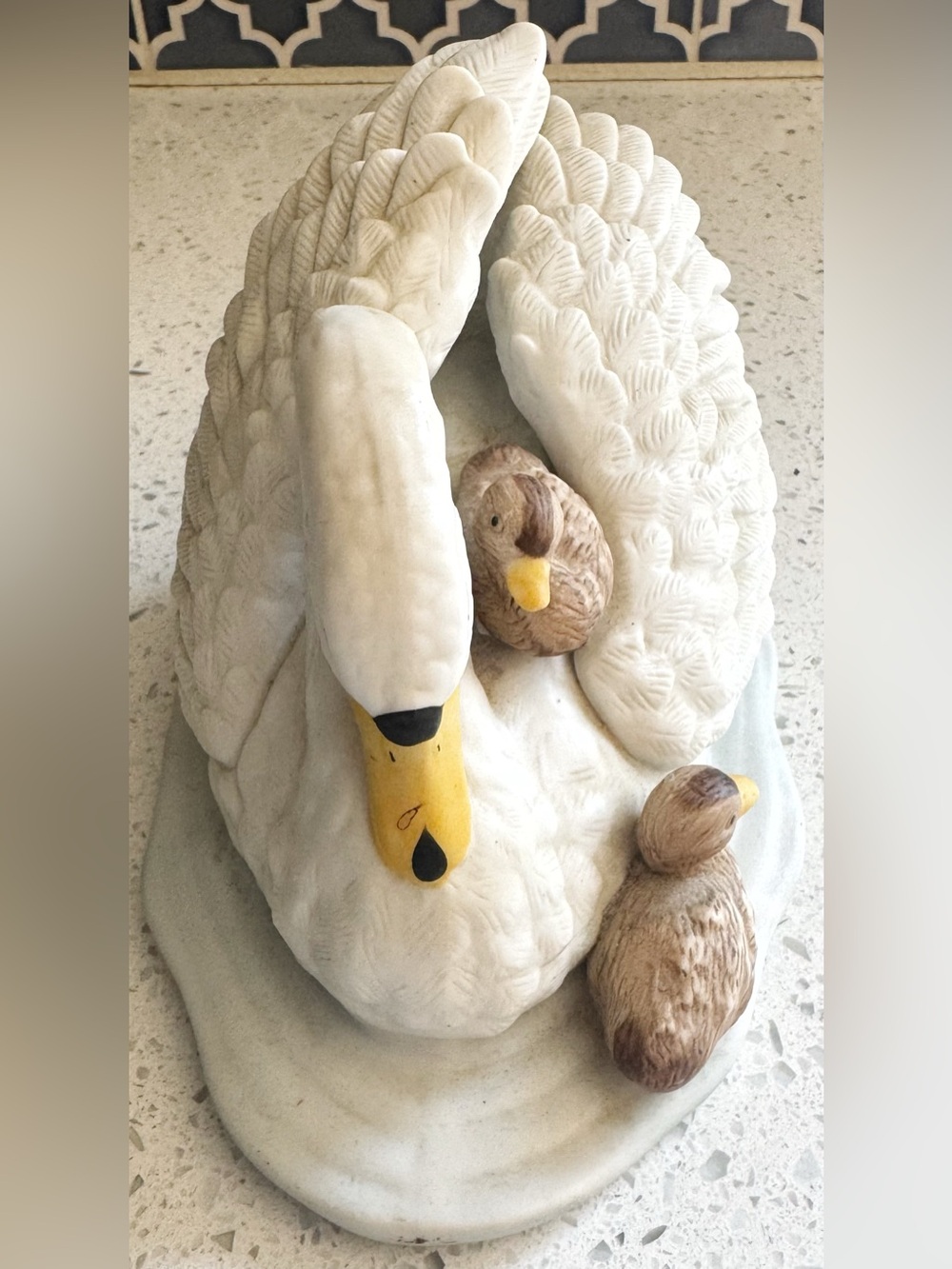 Vintage Swan Figurine Mother & Baby Ceramic White Bird Decor - Picture 4 of 7